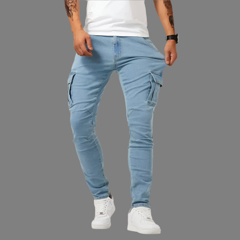 Mannen | Strakke cargojeans met nette afwerking en zijzakken