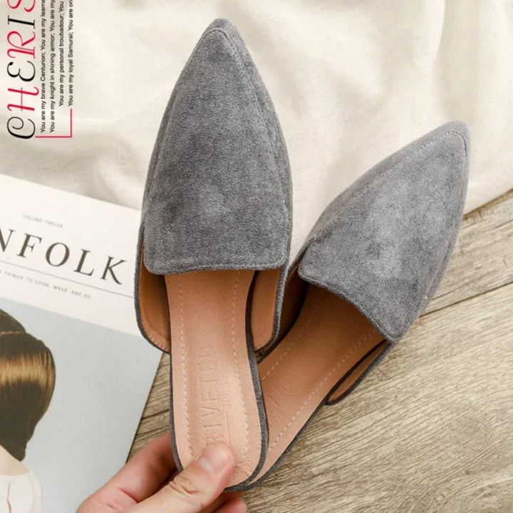 Vrouwen | Muiltjes met suède uitstraling en spitse neus schoenen