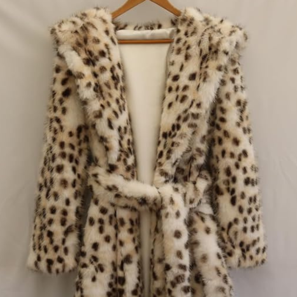 REBECCA - Stijlvolle Fluffy Mantel met Kap voor Dames