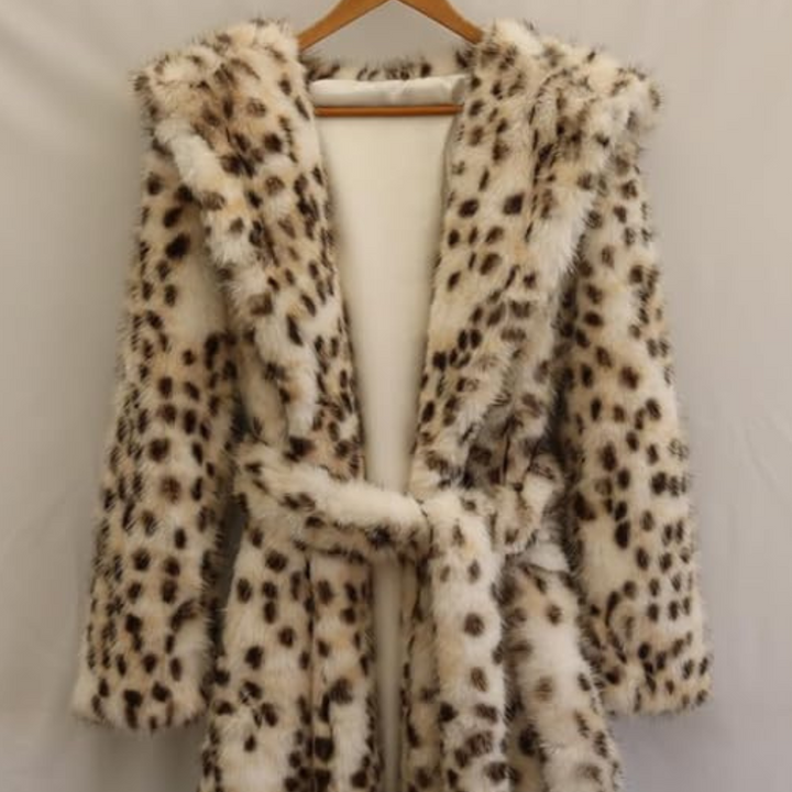 REBECCA - Stijlvolle Fluffy Mantel met Kap voor Dames